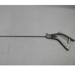 ที่ใส่เครื่องมือผ่าตัดกล้องส่องเข็มที่ยึดเข็มแบบโค้งที่ยึดเข็มเจาะกล้องไทเทเนียม - Product Image 1