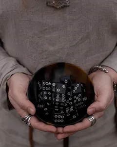 ลูกเต๋าเล่นเกมธรรมชาติ4ด้านปรับแต่งได้สไตล์ทะเลทรงสี่เหลี่ยมแกะสลักขนาดตามต้องการ - Product Image 5