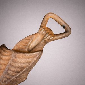 Abridor de Botellas con Figura de Gato Gótico de Hierro Fundido, Diseño Artístico Vintage, Agarre Fuerte, Acabado Duradero, Perfecto para Decoración de Bar en Casa - Product Image 4