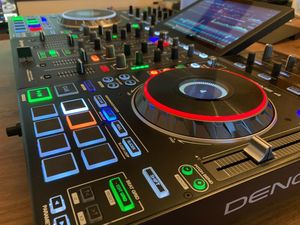 Table de mixage DJ autonome Denon PRIME 4 à 4 canaux numérique / Denon DJ Prime 2 / Denon SC6000 PRIME 4+ Table de mixage DJ autonome - Product Image 3