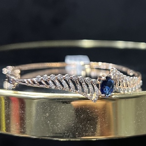 Bracelet à breloques en or jaune et blanc massif 14K 18K VDS, diamant naturel taille brillant, certifié par un tiers, élégant et luxueux pour femme - Product Image 6