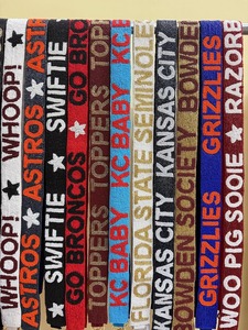 Correa Ajustable con Cuentas en Azul Rey | Perfecta para Bolsas de Estadio, Conciertos, Días de Partido, Bolsas Cruzadas Deportivas, Fútbol Americano, Tailgating - Product Image 4