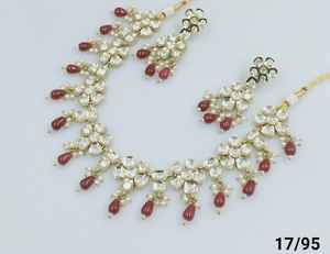 Fleur élégant Kundan & Drop indien fantaisie traditionnel et ton or Kundan perle collier ras du cou ensemble avec ensemble de boucles d'oreilles assorties femmes - Product Image 2