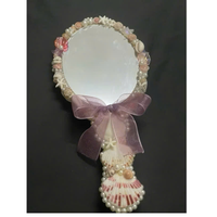 Miroir à main en coquillage naturel Accessoire de coquille unique fait à la main pour la décoration intérieure de la plage de la vanité et les idées de cadeaux Miroir de maquillage Vietnam