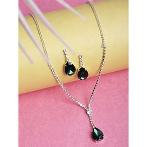 Conjunto de Joyería Fina y Nupcial Chapado en Oro Brillante con Collar de Circonitas Deslumbrantes para Fiestas y Regalos, Diseño de Campanas - Product Image 1