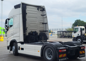 Cabeza de Tractor Industrial de Alta Calidad Premium DIY 1845 4X2 Nueva, Origen Francia, OEM/ODM Disponible para Exportación, Garantía de 3 Años - Product Image 2