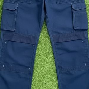 Pantalones Cargo Utilitarios Modernos |   Diseño de múltiples bolsillos |   Pantalones Unisex de Estilo Urbano |   Tela de Alta Calidad al por Mayor - Product Image 5