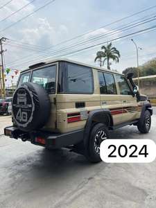 Toyota Land Cruiser d'occasion, double cabine, 4x4, pick-up, série 79 - Product Image 6