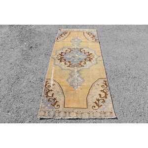 Tapis vintage Accent de 2,7 x 6,4 pieds, tapis marocain turc brun - Product Image 1
