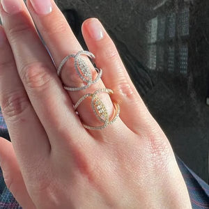 Moissanite Dainty Diamond Ring Bague en argent sterling pour femme Cadeau d'anniversaire personnalisé Beau cadeau pour elle - Product Image 1