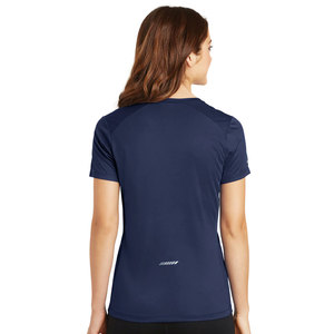 Camisetas negras de corte holgado con cuello redondo y logotipo gráfico de manga corta para mujer - Product Image 5