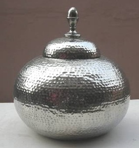 All New Design Of Long Metal Flower <b>Vase</b> With Garden Word Embossed On It In White And Golden Texture Strips Give It Decent Look - Product Image 6
