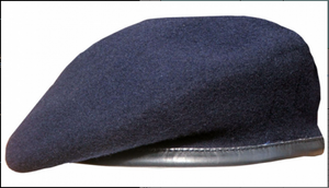 Casquette respirante 100% laine en vert et bleu marine avec logo personnalisé, design confortable de qualité supérieure - Product Image 5