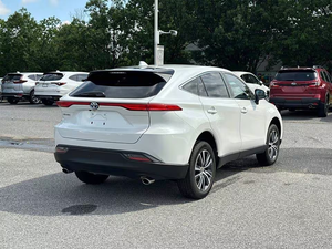 2024 Toyota Venzq LE SUV 4 portes AWD 2.5L 4cyl essence/électrique hybride CVT - Product Image 6