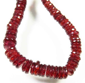 Hạt đá Garnet đỏ Mozambique, đá quý tự nhiên dạng bánh xe, mặt cắt nhiều cạnh, kích thước 5-6mm, chất liệu thạch anh và ngọc bích - Product Image 5