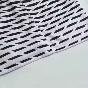 Fabriqué en usine sans manches 100% polyester fait conception unique uniforme de basket-ball pour hommes à vendre - Product Image 4