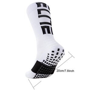 Vêtements de sport de haute qualité pour les joueurs de football, vêtements de sport confortables et vêtements de sport confortables jusqu'aux genoux. - Product Image 4