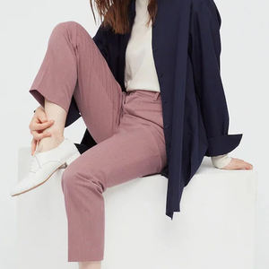 Pantalon droit pour femmes prêt pour le voyage Bas de bureau anti-rides élégant et facile d'entretien Mode Slim Fit Look Vente en gros Pantalon pour dames - Product Image 4