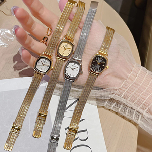 Nuevo Reloj de Mujer, Diseño de Barril de <span class=keywords><strong>Vino</strong></span>, Esfera Pequeña, Reloj de Cuarzo de Lujo de Alta Gama, Reloj de Pulsera - Product Image 1