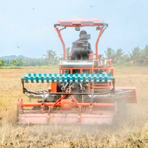 Tractor de Orugas de Goma Diésel HOGICO 80VN de 80 CV de Alta Calidad con Rotocultor, Moldeador de Caballones y Equipo de Perforación de Línea de Agua en Venta - Product Image 3