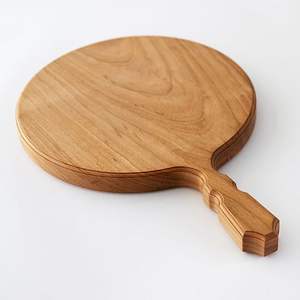 Planche à découper élégante en bois avec finition lisse, parfaite pour couper les légumes, les fruits et la préparation des repas familiaux - Product Image 5