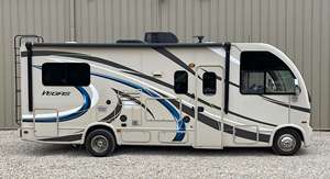 US ED 2016 Th ou Ve essence 24.1 camping-car - Product Image 2