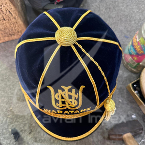 Logotipo personalizado Rugby Honor Cap Color rojo Rugby Cap con bordado de oro Gorra de rugby más vendida - Product Image 6