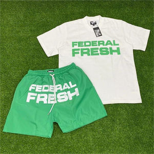 Ensembles de shorts pour hommes en polyester 100% nylon, poids léger, séchage rapide, style décontracté, shorts solides et brillants avec logo sérigraphié - Product Image 4