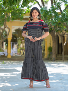 Vente en gros : Kurti à bretelles imprimé géométrique en coton noir, tenue décontractée et élégante pour femme, idéale pour l'été - Product Image 4