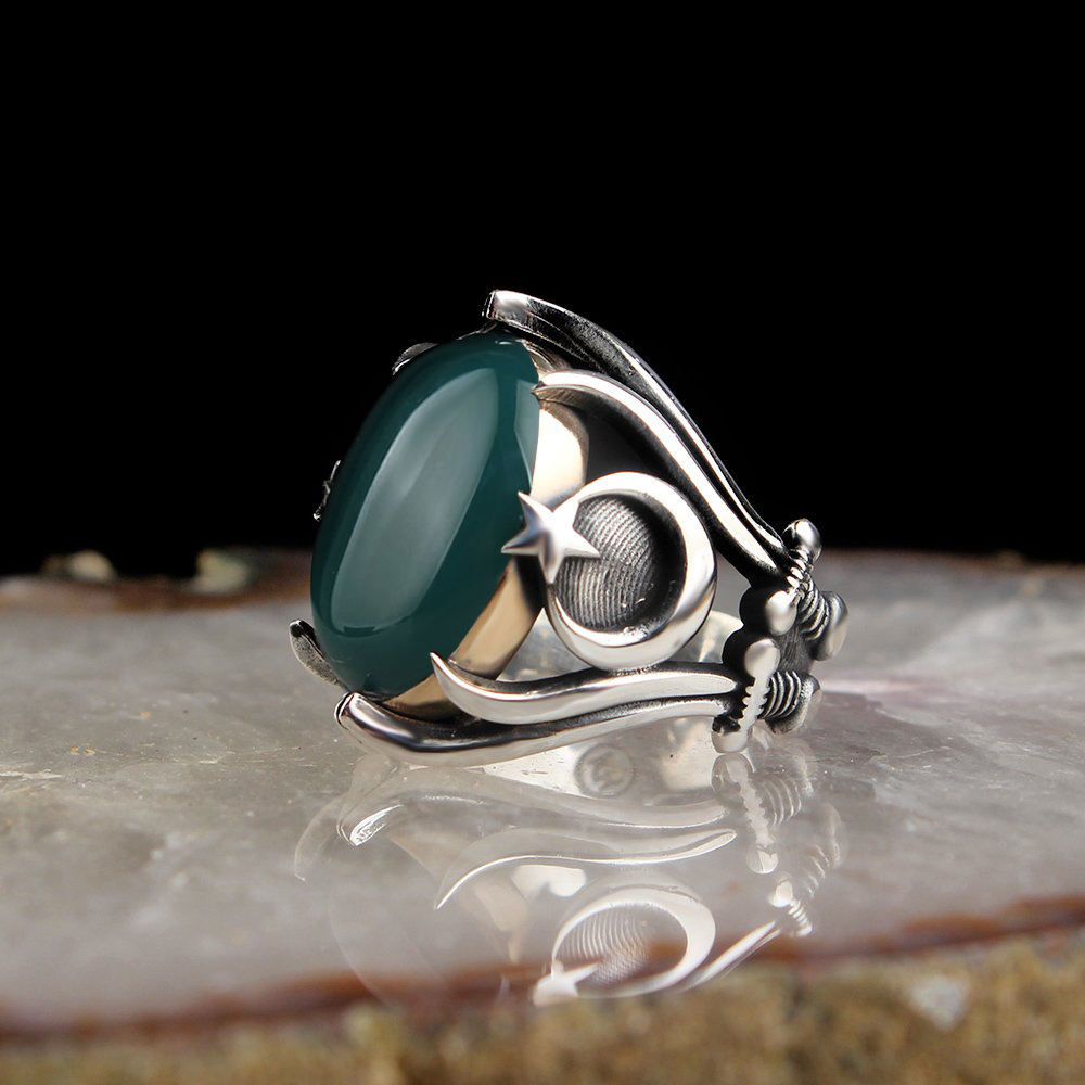 สีเขียว