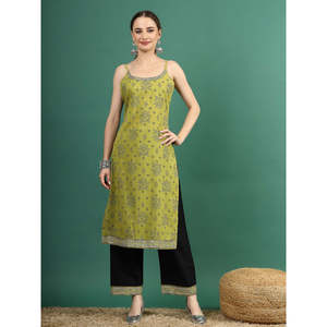 ชุดคุร์ตาผ้าชีฟองสีเขียวปักลายแบนดานีสำหรับผู้หญิง พร้อมกางเกงปาลาซโซ่และผ้าคลุมไหล่ประดับเลื่อม - Product Image 3