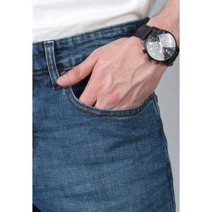 Jean pour homme Leonor personnalisé avec logo, denim délavé, décoration boutonnée, coupe large, idéal pour l'automne ou l'hiver - Product Image 4