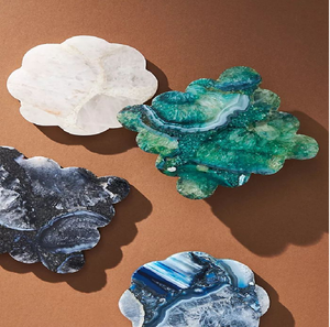 Sous-verres uniques en forme de nuage en agate et en marbre dans des tons de bijoux naturels et vibrants. Disponible à prix de gros. Achetez maintenant. - Product Image 1