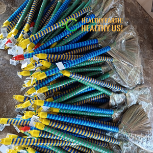 Fabricante al por mayor de escoba de hierba mango de plástico/escoba de hierba natural precio más barato y de alta calidad por ECO2GO VIETNAM - Product Image 5