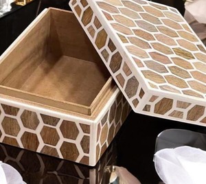 Caja de almacenamiento decorativa con incrustaciones de hueso rectangulares de diseño personalizado de la mejor calidad, patrón cuadrado, mayorista directo de India para exportación - Product Image 3