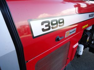 Tracteur à roues marcheuses Massey Ferguson 399 d'occasion à vendre, puissance nominale de 120 ch pour les exploitations agricoles, moteur, roulement, pompe à engrenages, noyau - Product Image 2