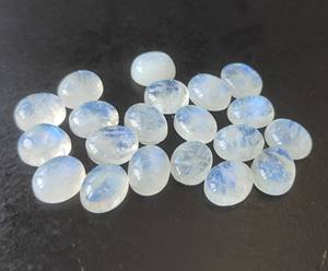 Cabochon ovale en pierre de lune arc-en-ciel naturel 3x5mm-20x30mm pierre précieuse en vrac à dos plat pour la fabrication de bijoux en gros - Product Image 1