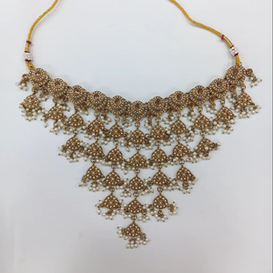 Elegante conjunto de collar de perlas chapadas en oro Joyería nupcial sofisticada para recepciones de bodas y ceremonias tradicionales - Product Image 1