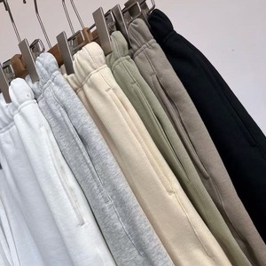 Short de Gym Personnalisé pour Hommes Confortable Élastique en Coton Polaire Motif Solide Style Décontracté Tailles XS à XXXL Tissu Peint - Product Image 6