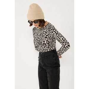 ชุดบอดี้สูทพิมพ์ลายเสือดาวแขนยาว - Product Image 3