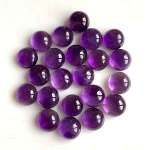 Cabochons de forme ronde lisse en améthyste violette naturelle 8mm perles de cabochon de pierres précieuses en vrac pour la fabrication de bijoux au prix de gros - Product Image 4