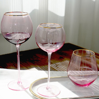 Verre à vin noir moderne soufflé à la main avec bordure dorée, cristal clair et transparent, idéal pour les mariages et la décoration d'hôtels