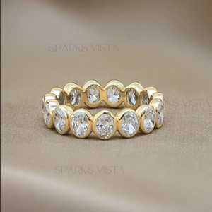 Anillo de Bodas de Oro Sólido de 14K con Diseño Personalizado, Anillos de Alta Calidad con Corte Ovalado, Engaste de Moissanita Eternity, Certificado GIA de Laboratorio - Product Image 2