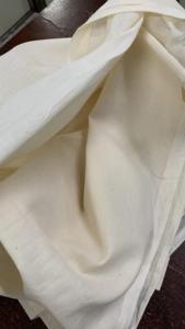 Tela de Algodón Crudo de Grado de Exportación 40x60/68x68, 46 Pulgadas, Tejido Peinado Liso Teñido para la Fabricación de Camisas y Prendas de Exterior - Product Image 2