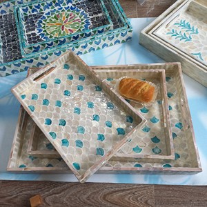 Bandeja con incrustaciones de nácar Flora, bandeja rectangular para servir con asa, bandeja decorativa - Product Image 4