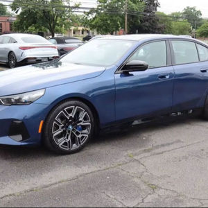 BMW I5 M60 AWD Sedán 2024, 4L, Asientos de Cuero, Caja de Cambios Manual/Automática, Control de Crucero, Cámara Trasera Izquierda, Faros LED Usados, Táctil - Product Image 2