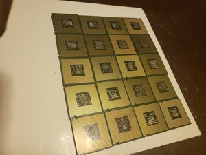 เศษซีพียูเซรามิก Intel Pentium คละเกรด สำหรับรีไซเคิลขยะอิเล็กทรอนิกส์ - Product Image 1