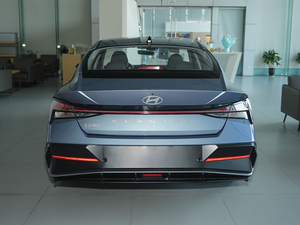 Sedán Deportivo a Gasolina 2025, 1.5L, Automático, de Alto Rendimiento, 4 Puertas, Modelo Económico en Buenas Condiciones - Product Image 4