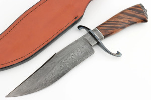 Cuchillo de caza hecho a mano de alta calidad San Mai Damasco, mango de madera, supervivencia para acampar al aire libre, cuchillos de hoja fija OEM personalizable - Product Image 4