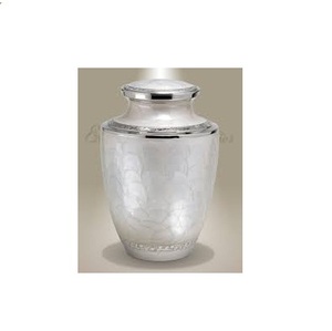 Urne de crémation en métal sur mesure pour cendres humaines Urnes commémoratives fraîchement conçues Fournitures funéraires de haute qualité - Product Image 2